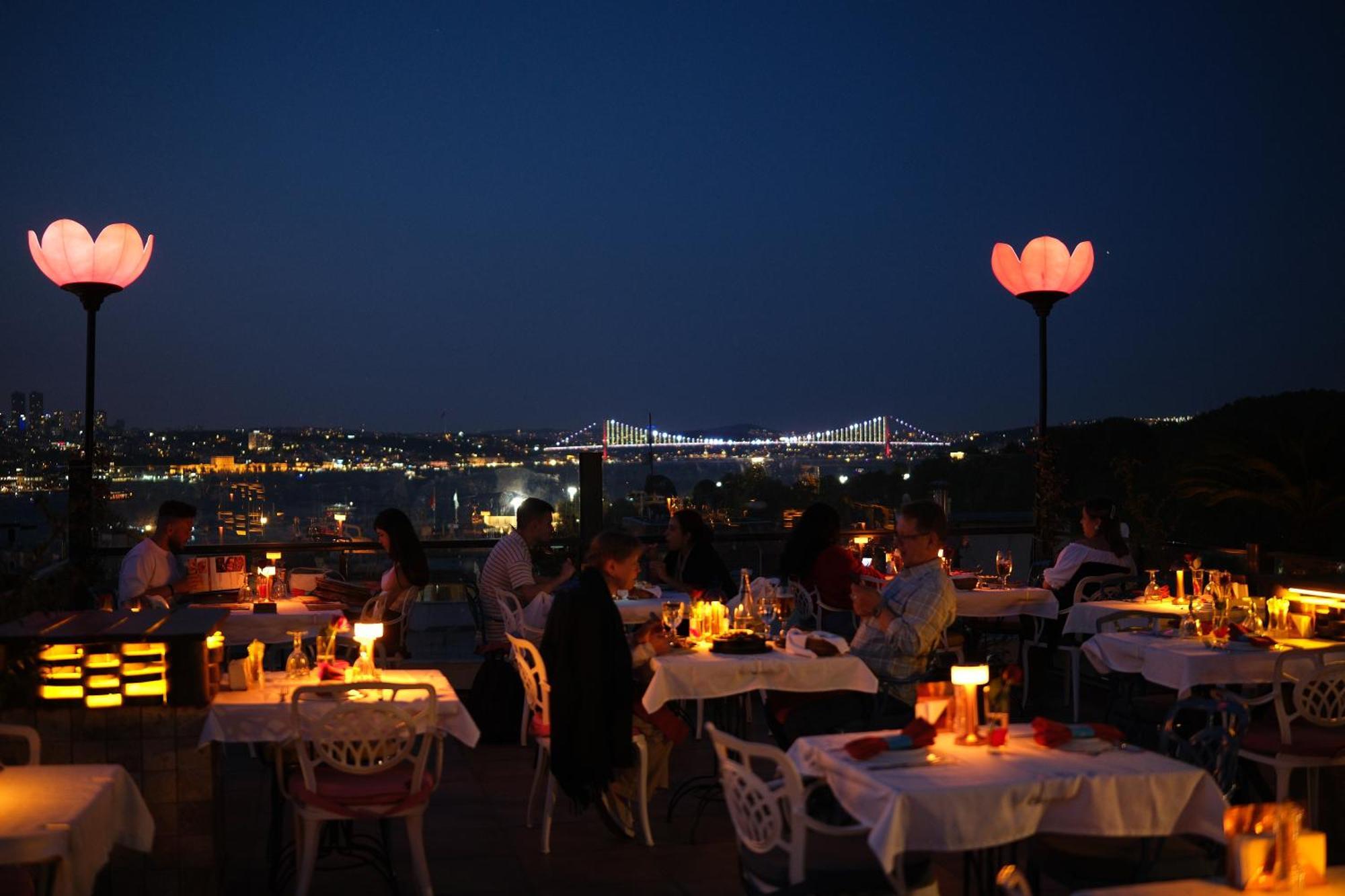 Raymond Blue Hotel Estambul Exterior foto