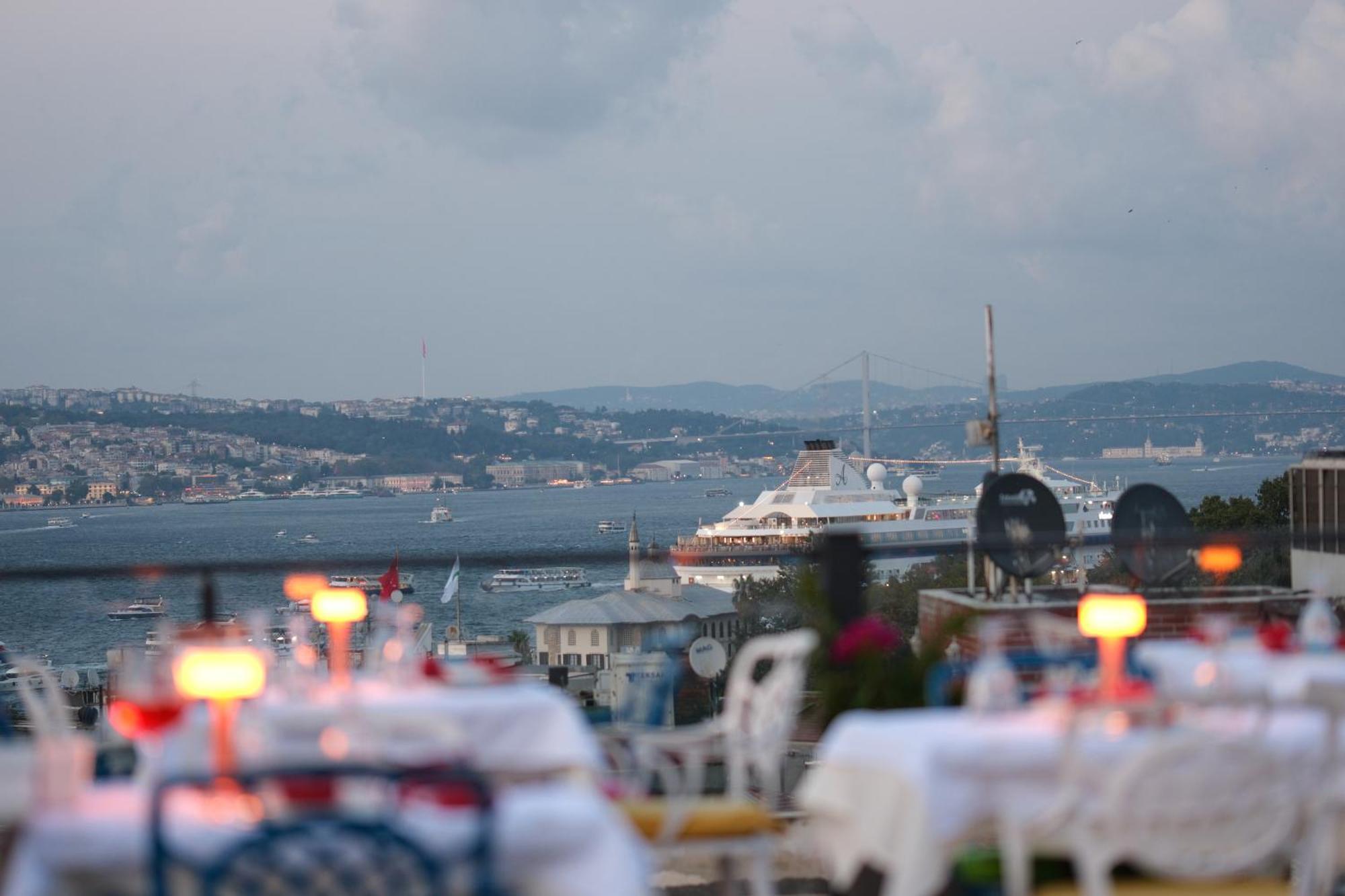 Raymond Blue Hotel Estambul Exterior foto